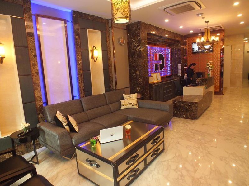 Dsure Hotel Phuket Patong Exterior photo