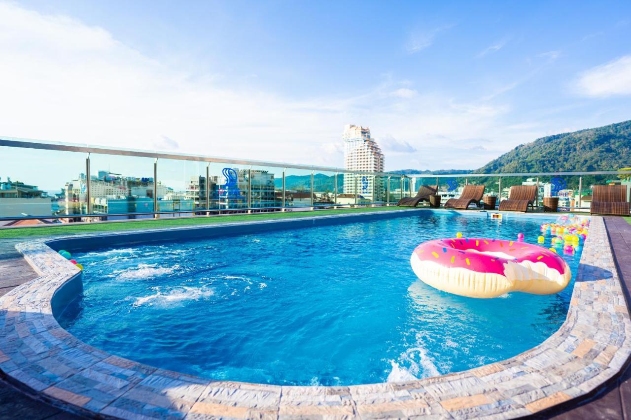 Dsure Hotel Phuket Patong Exterior photo