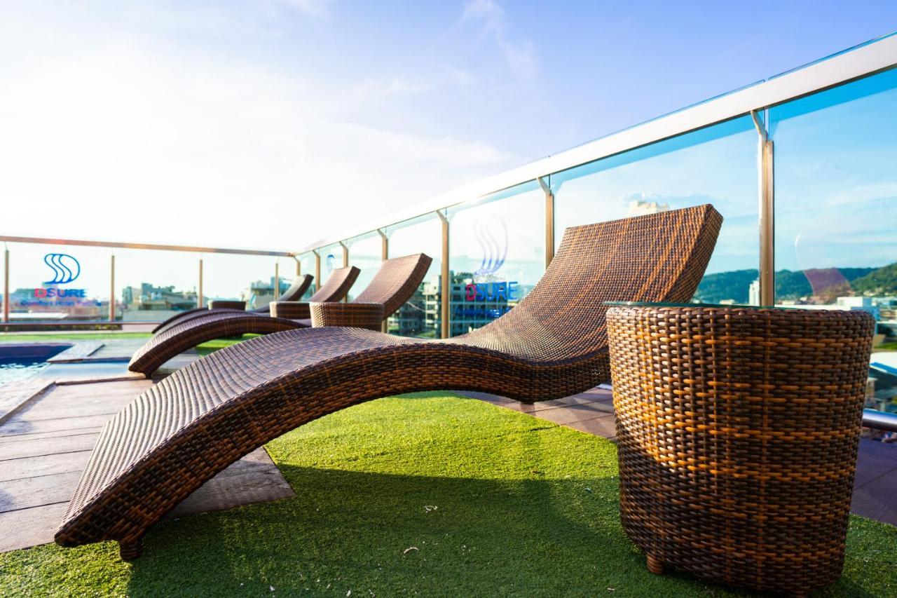 Dsure Hotel Phuket Patong Exterior photo